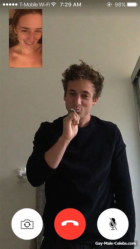 Jeremy Allen White LEAKED Nudes & Sex Tape